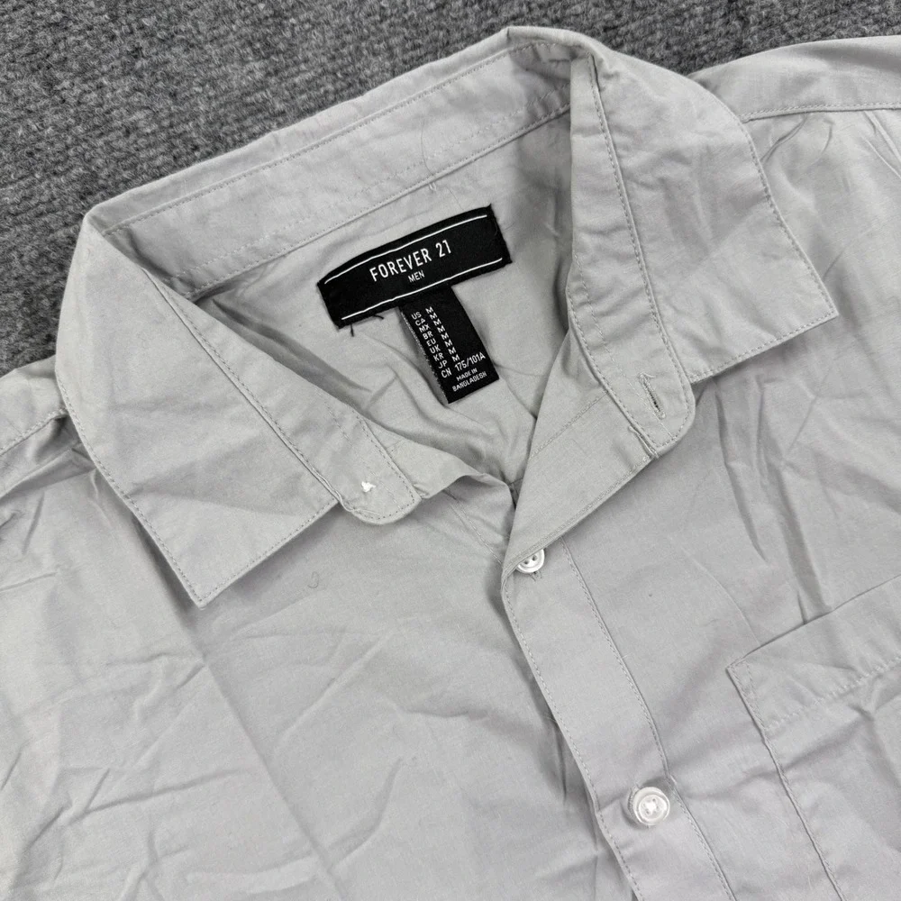 Forever 21 Button Down‎ Shirt Medium Gray Short Sleeve Cotton Blend Mens